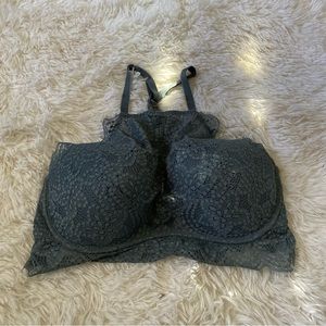 PINK Victoria’s Secret bralette